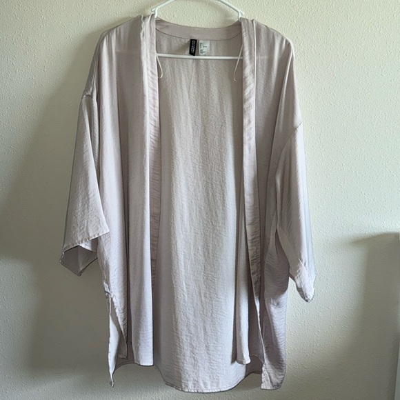 Women’s Divided L Rose Cardigan - Like brand new! - Picture 3 of 10